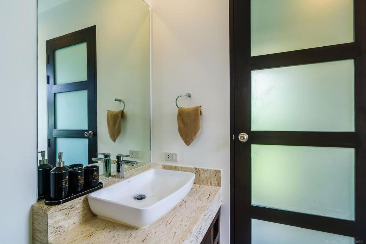 Shanti Villas X Monthstayz Thailand Rawai ภายนอก รูปภาพ